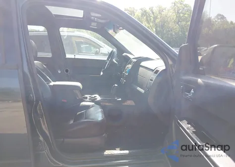 2008 Ford Escape Limited from USA, damaged, VIN 1FMCU04188KA03017